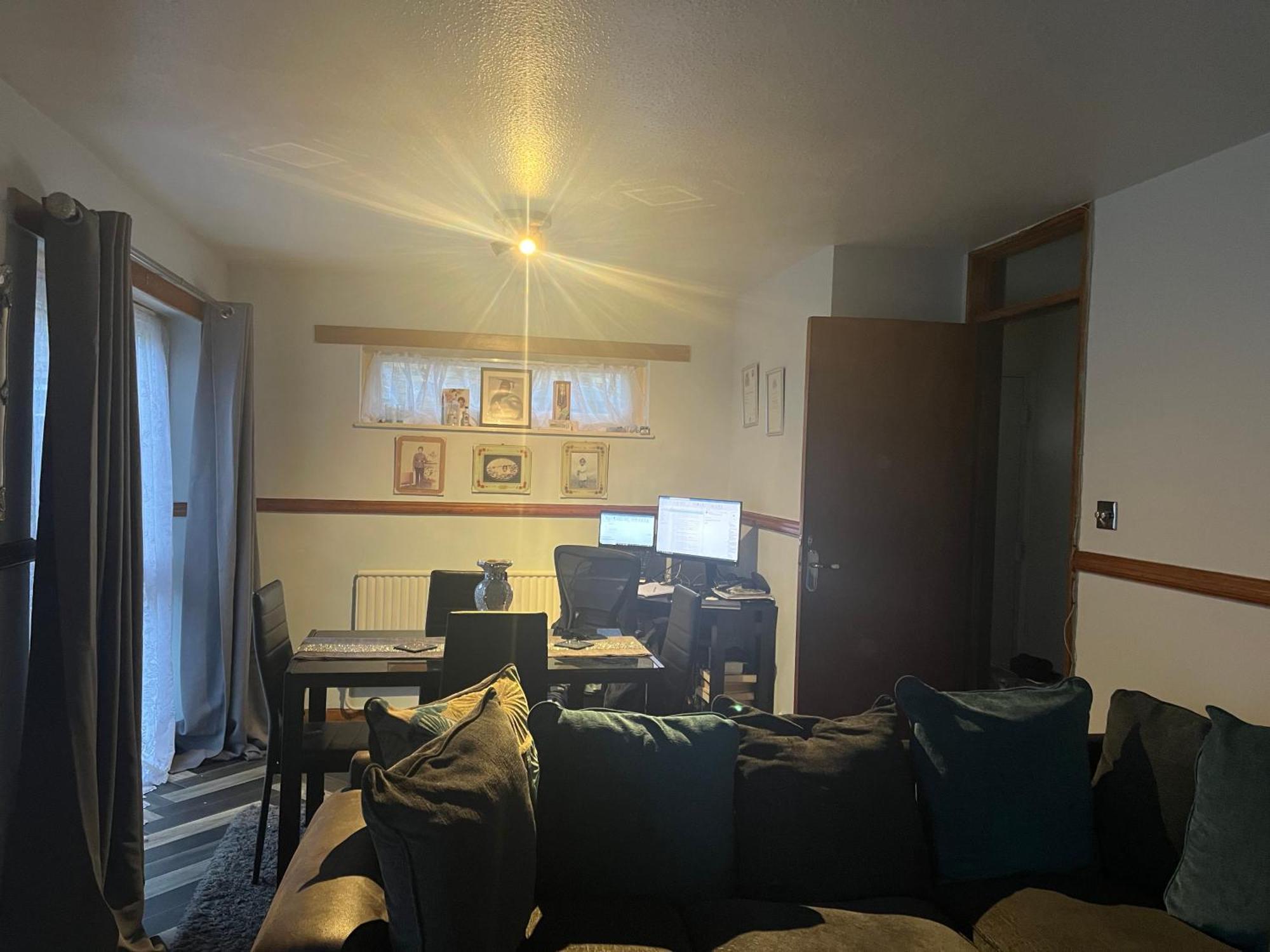 Queenomega'S Home Stay Лондон Екстер'єр фото
